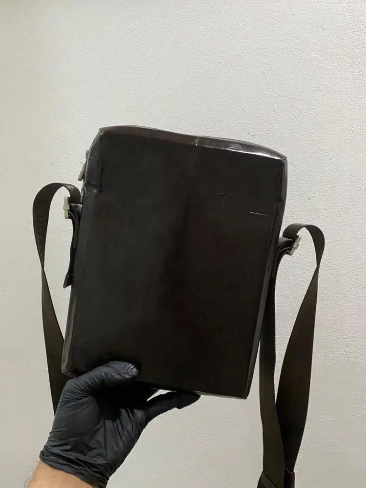 Tas selempang pria louis vuitton glaze brown good quality