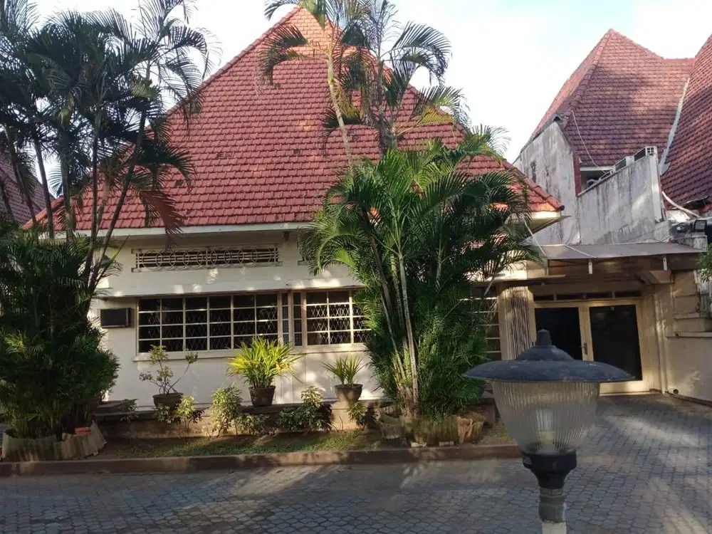 Dijual Rumah Komersial Area Raya Darmo Surabaya Pusat