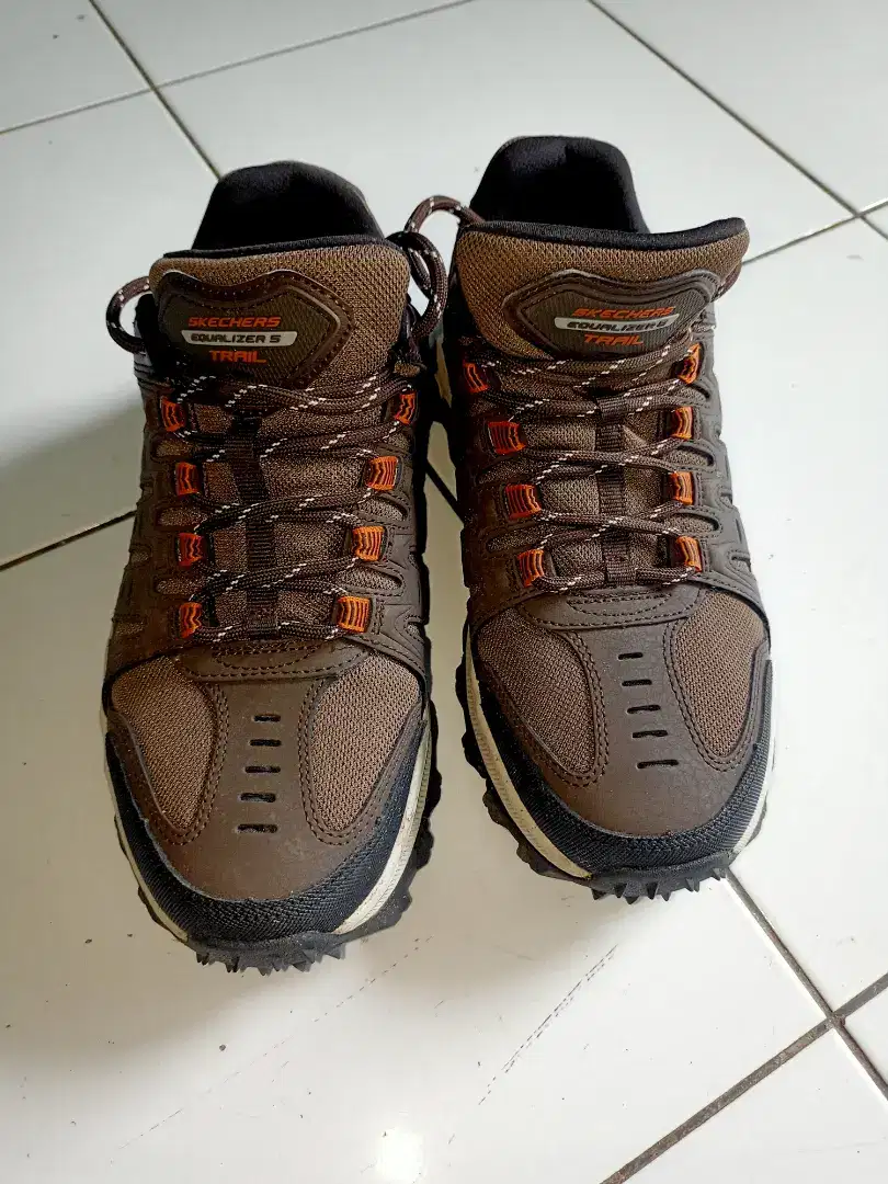 Sepatu Skechers Pria Equalizer 5.0 Solix Trail Style 237501, 8M