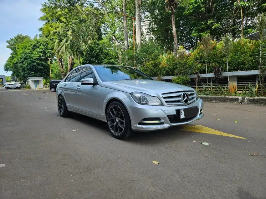 Mercedes Benz C300 AVG 2011 facelift