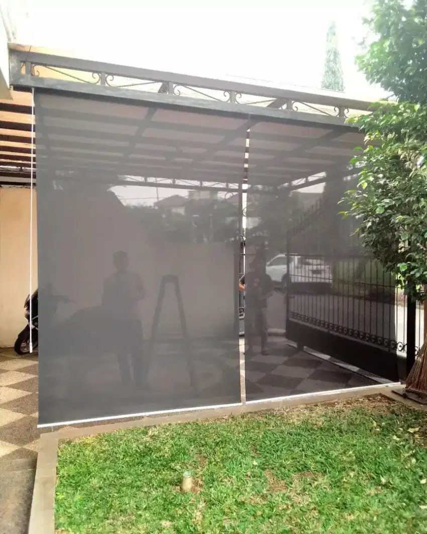 Tirai Roller Blind Outdoor Tahan Sinar Matahari dan  tampias air hujan