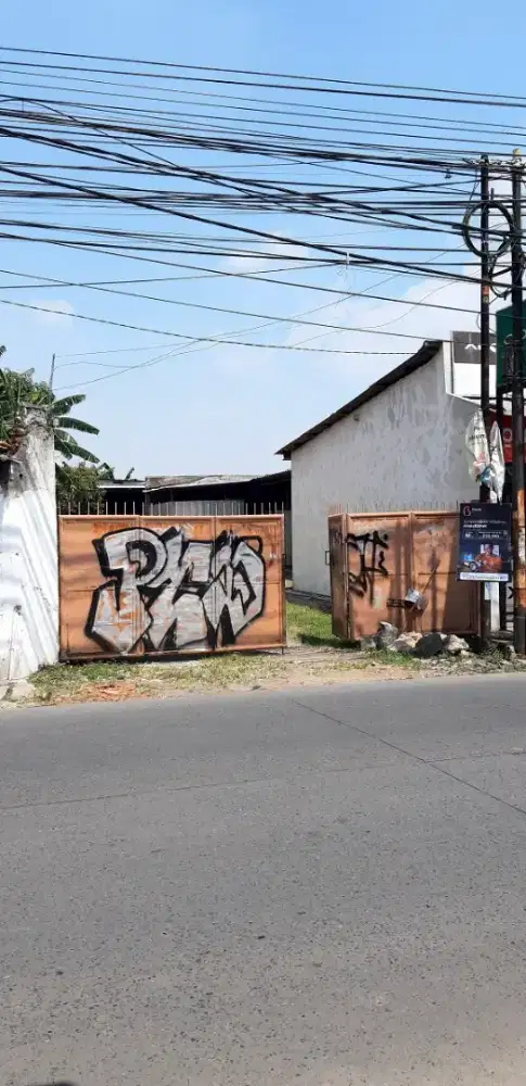 Tanah Luas 1330 m2 Bonus Ruang Usaha di Jl. Mochtar Tabrani Bekasi