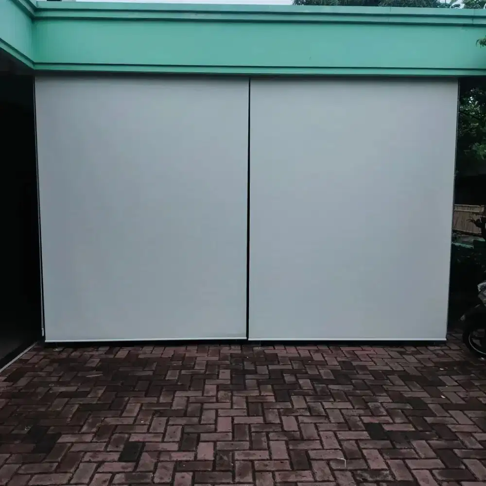 Tirai Roller Blind Outdoor Tahan Sinar Matahari dan  tampias air hujan