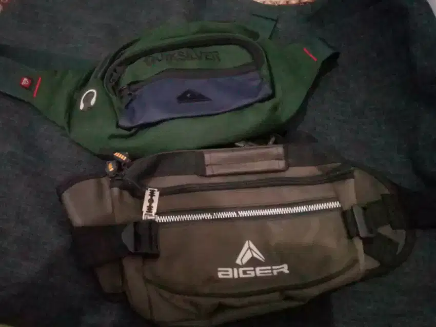 FLASH SALE  2( dua)  Tas pinggang/ Waistbag ( bkn ORI)