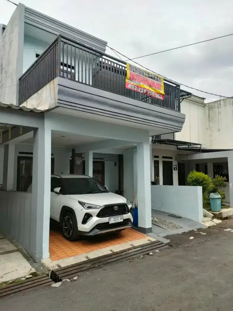 Disewakan rumah 2 lantai full furnished