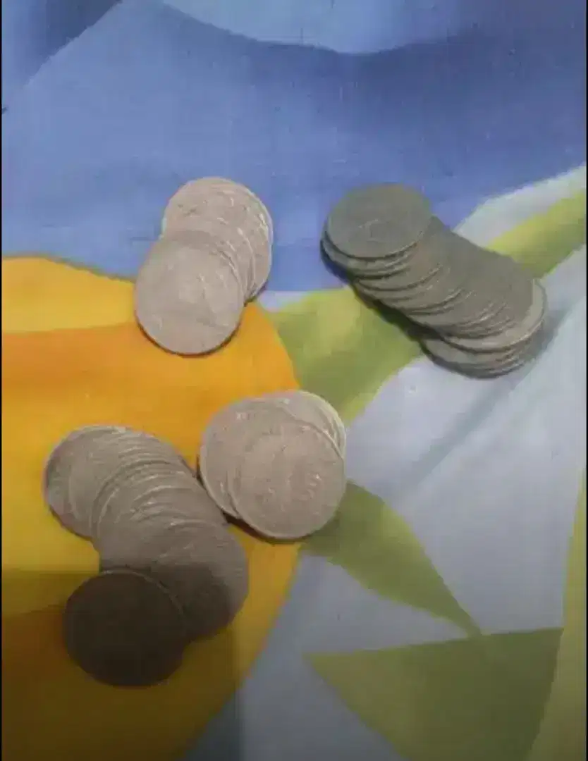Dijual uang coin 100  tahun 1978 tipis borongan