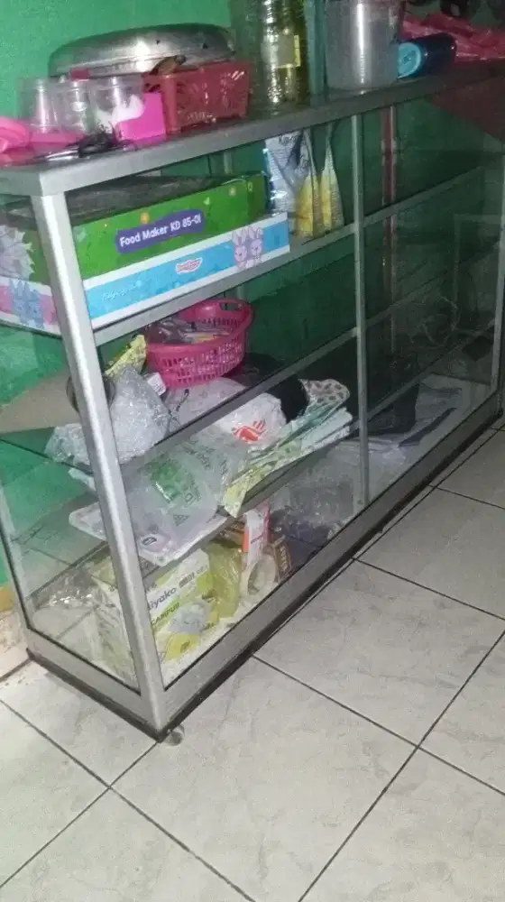 Etalase kaca warung Lebar 1,5 M