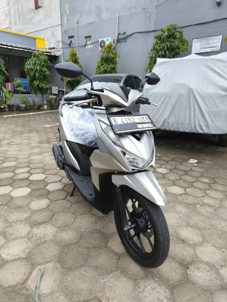 Bissmillah dijual motor Honda beat deluxe 2022 istimewa