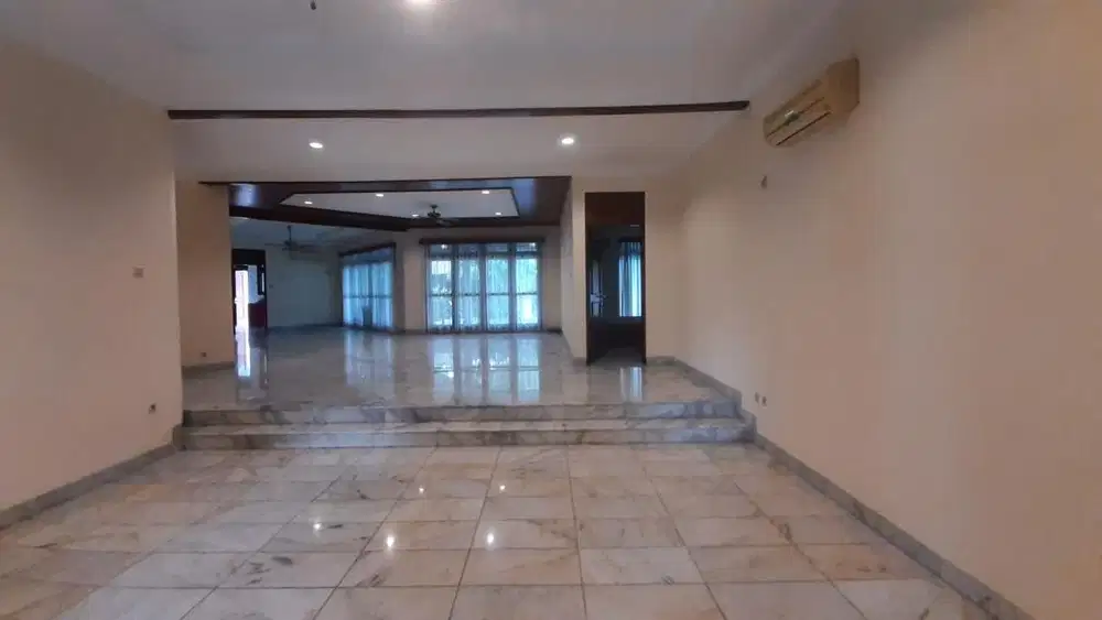 Rumah Mewah 2lantai + Private Pool Di Kemang Jakarta Selatan