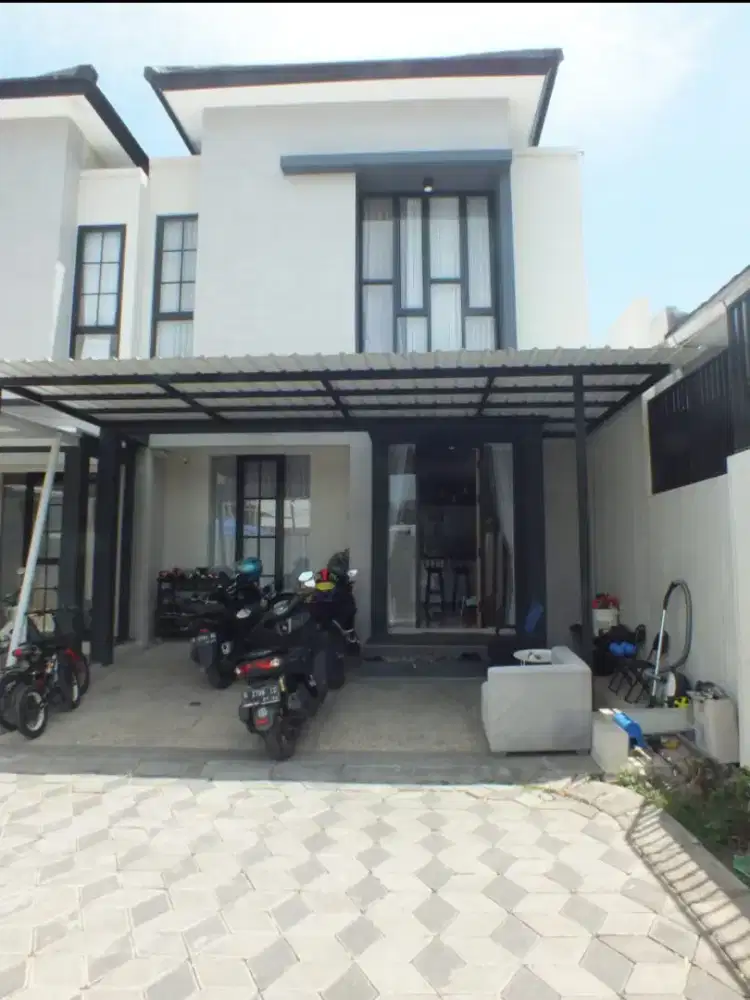 RUMAH JANGLI DEKAT CANDI GOLF JATINGALEH