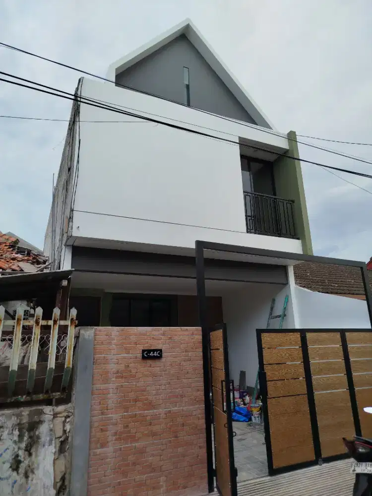 Rumah 100 persen baru