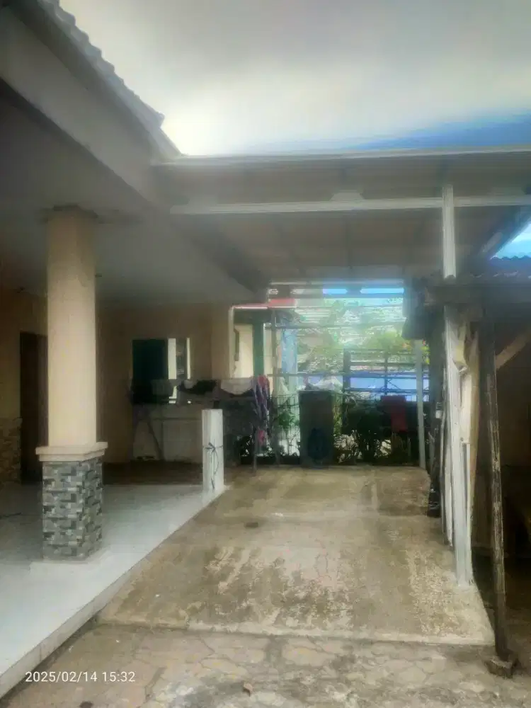 Kanopi baja dan besi