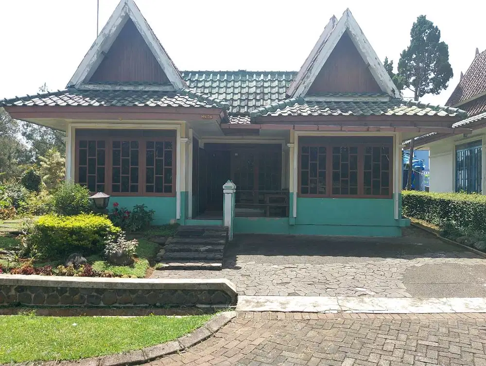 Dijual Villa Kota Bunga type Pataya Fully Furnished & Sangat Terawat