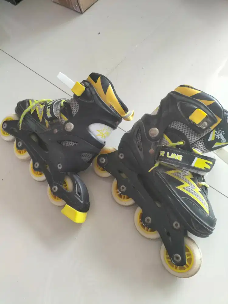 Sepatu roda Anak