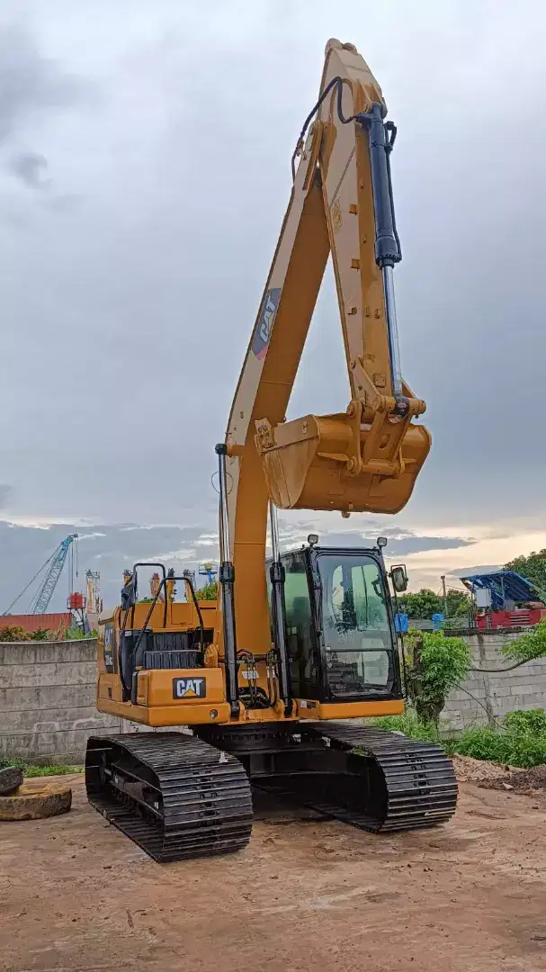 Caterpilar Excavator Cat 320GC Tahun 2020
