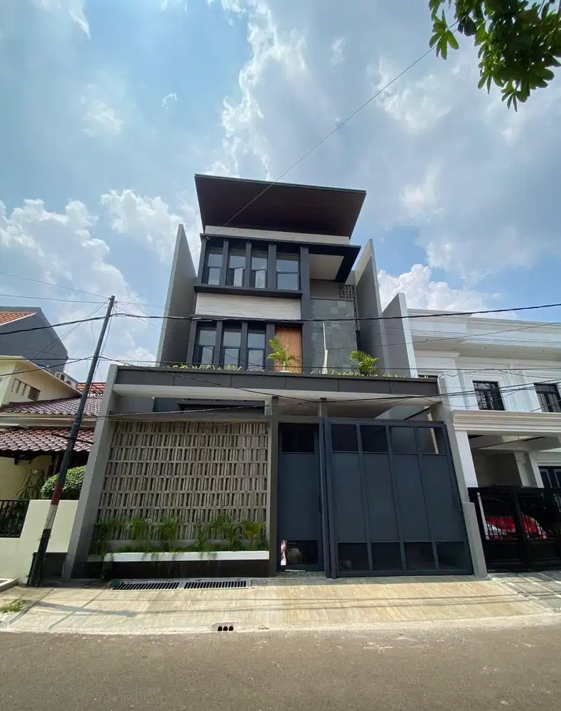 Dijual Rumah Baru 3Lantai Siap Huni Di Pondok Indah Jakarta Selatan