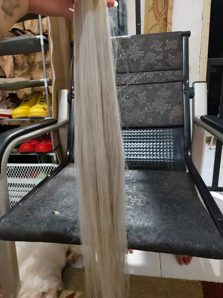 rambut sambungan berwarna