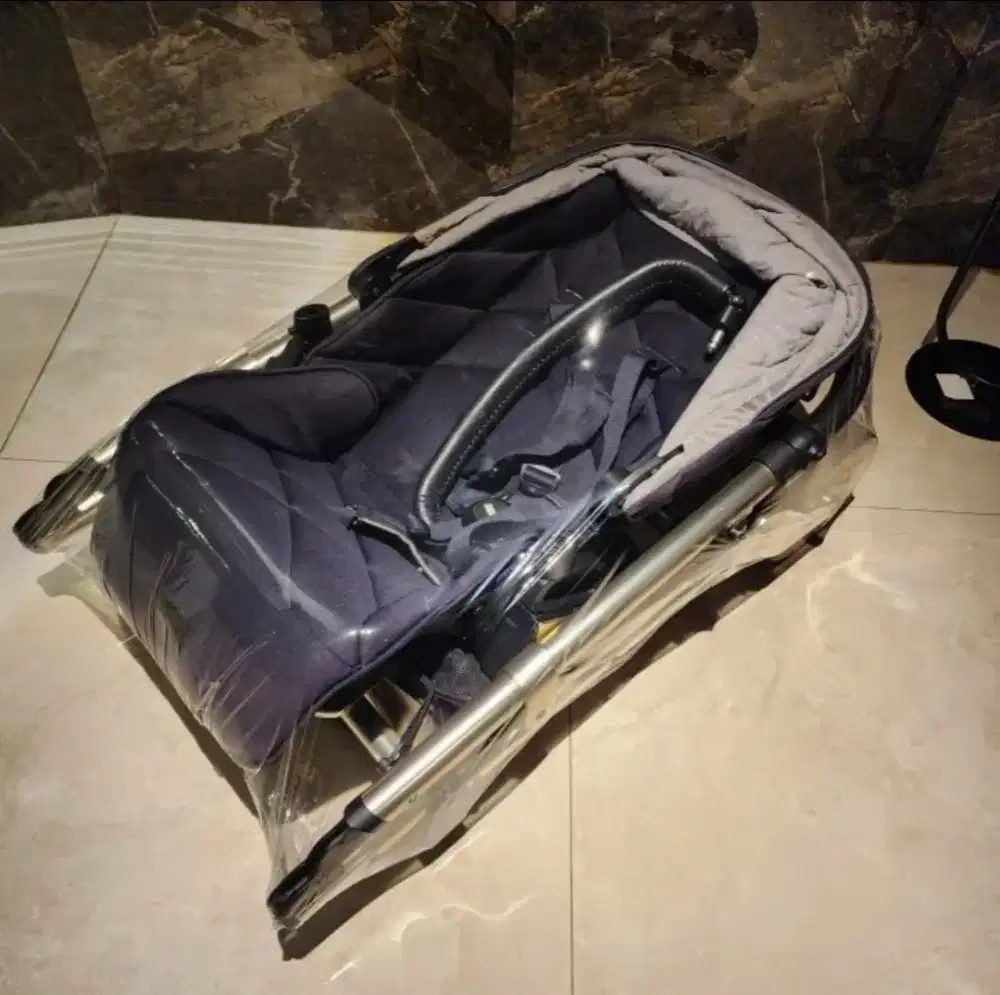 Stroller Mama's Papa's Urbo 2 Navy Gold Preloved