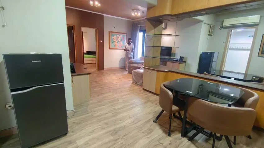 Di sewakan apartemen full furnish mewah di kondominium golf