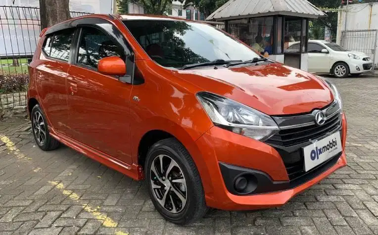 [OLX Mobbi] Daihatsu Ayla Oranye 1.2 R Bensin-MT 2019 FMN