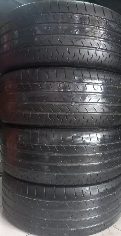 Ban continental max contact MC6 ukuran 235/55/18