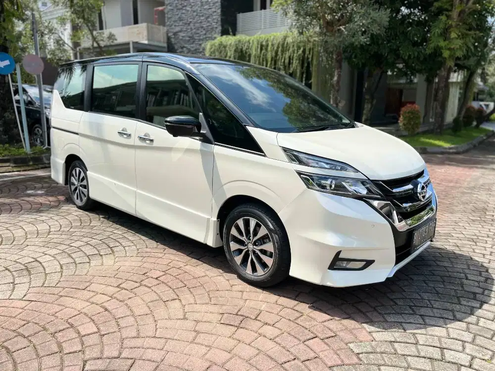 Nissan Serena HWS Matic 2022 ANTIK Pajak Baru bisa Kredit Murah