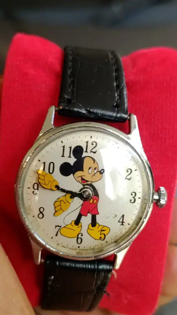Jam tangan Mickey mouse by Timex manual wind