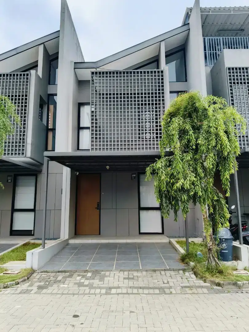 Rumah Full Furnished Siap Huni di Cluster O2 Grand Wisata Bekasi