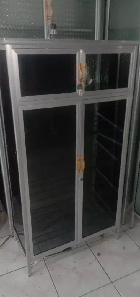 Rak sepatu alumunium