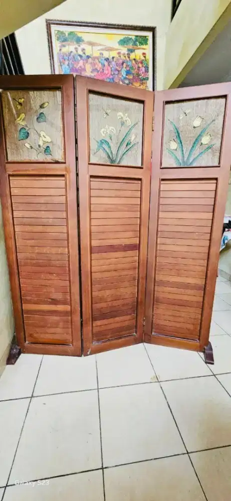 Partisi jati tua cantik