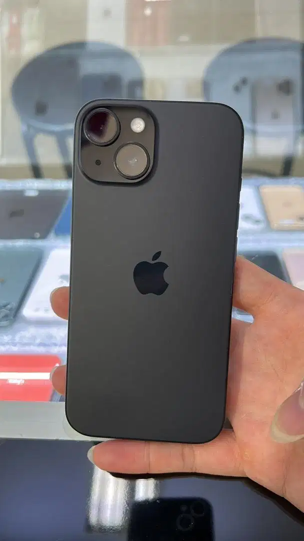 Iphone 15 128gb like new full shet