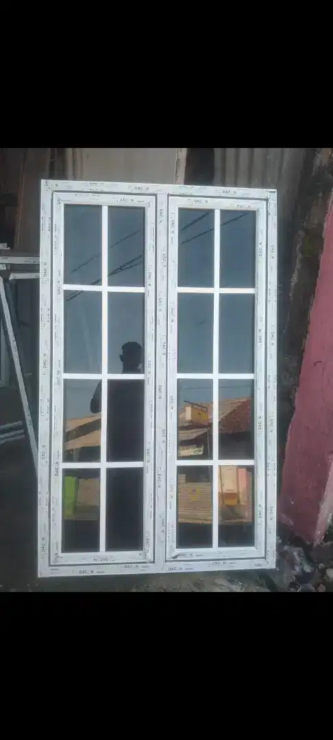 Jual kusen pintu satu dan pintu dua dari bahan aluminium dan kayu