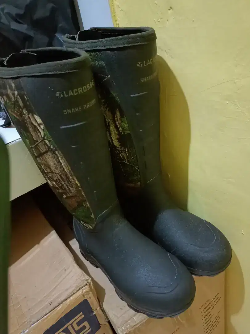 Sepatu boots tactical