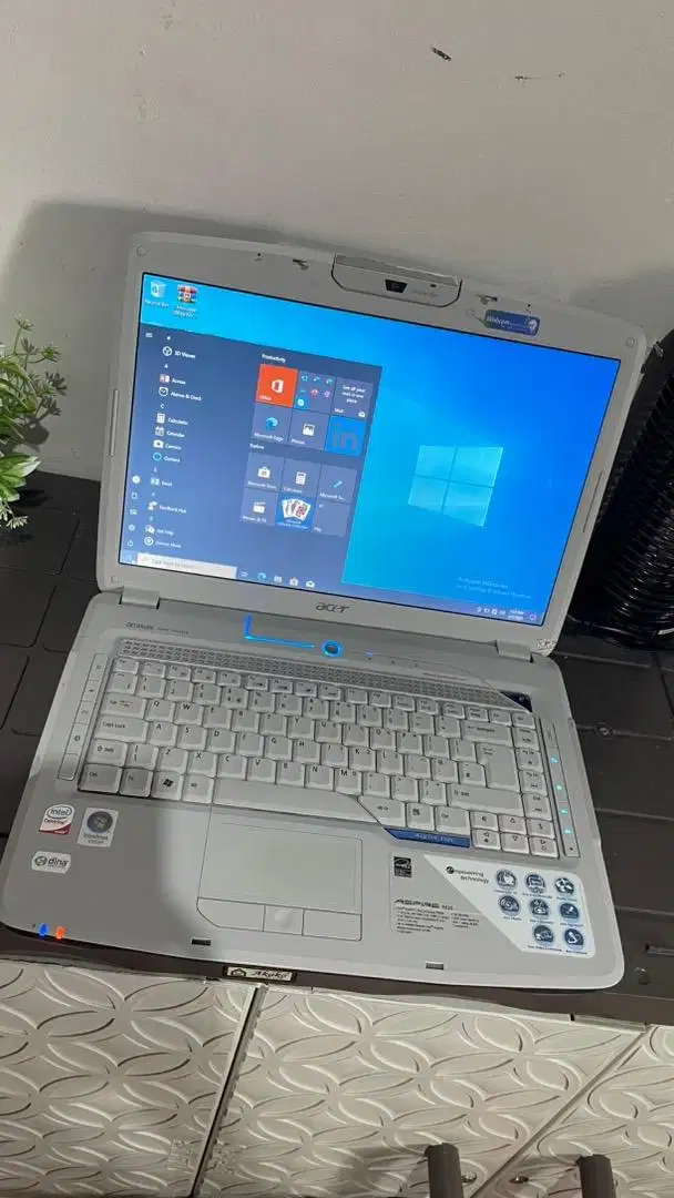 Laptor Acer ram 3 ssd 128