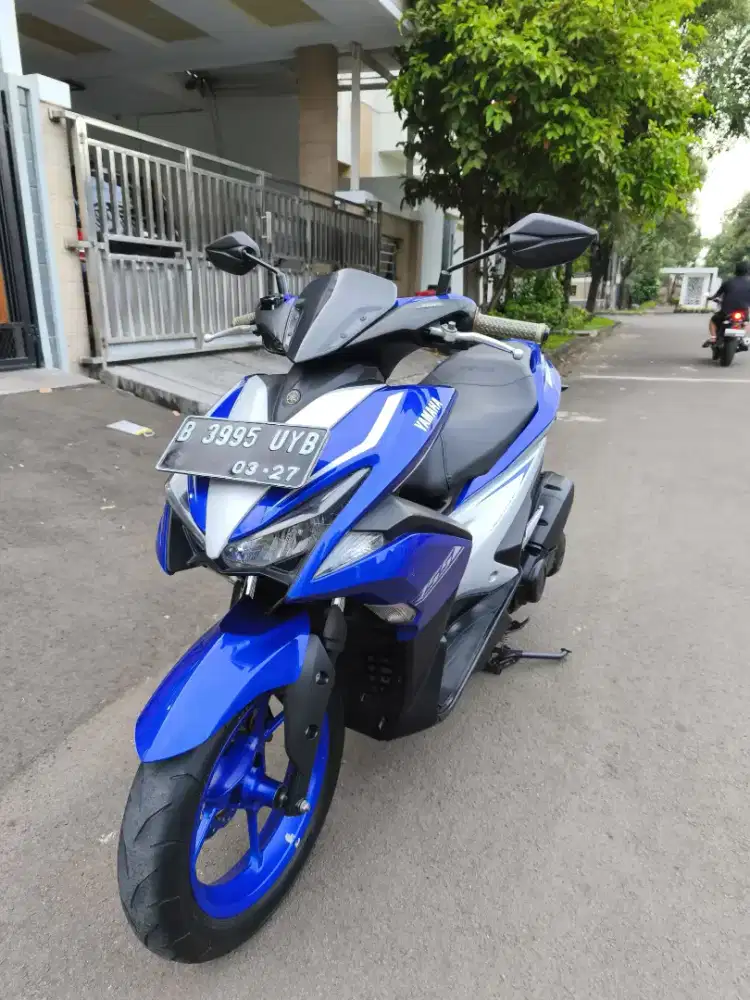 Bissmillah dijual motor Yamaha aerox R 2017 istiemewa.a