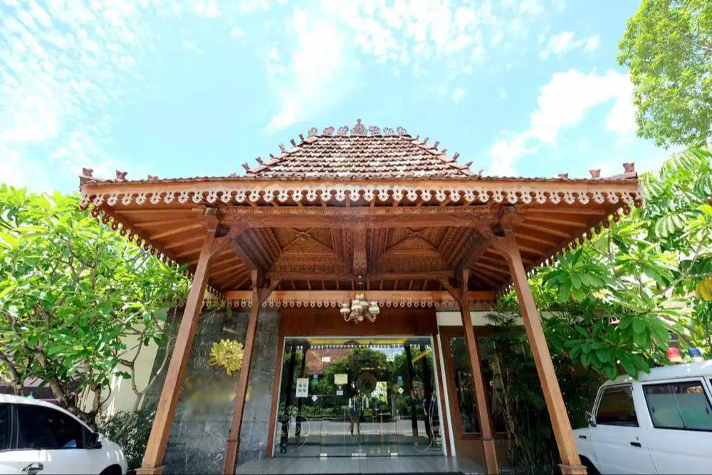 Ruang Usaha Strategis Tengah Kota di Jalan Dr. Sutomo