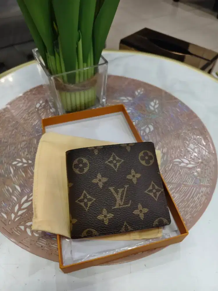 Dompet pria kulit motif bunga