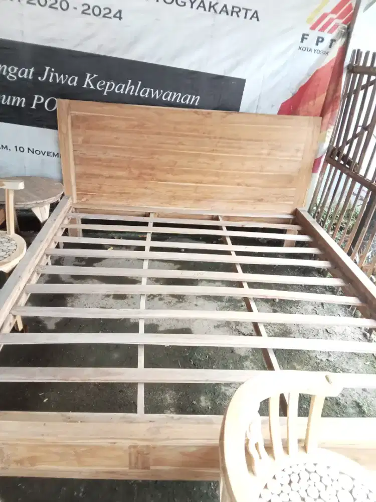 Tempat tidur / Dipan jati jepara