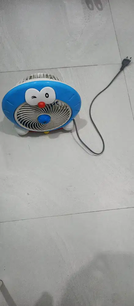 Dijual Kipas Angin Doraemon (Baru pakai 2 kali)