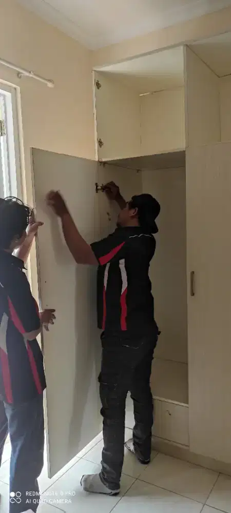 Rakit Bongkar Pasang Lemari Kitchenset Partisi Pindahan Rumah Kantor
