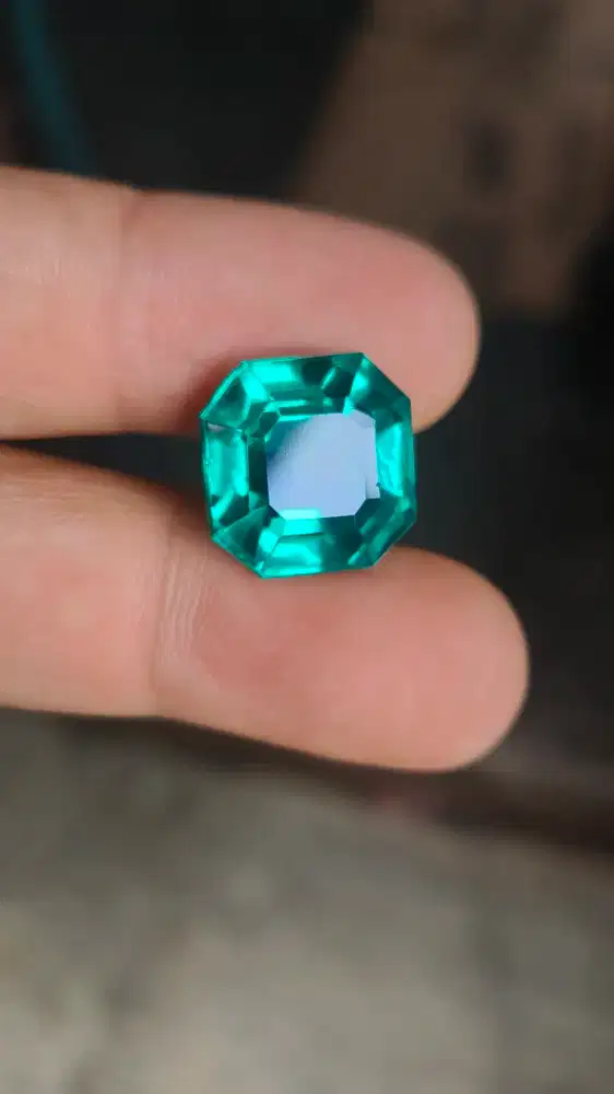 Synthetic  Jamrud (tiruan Jamrud)