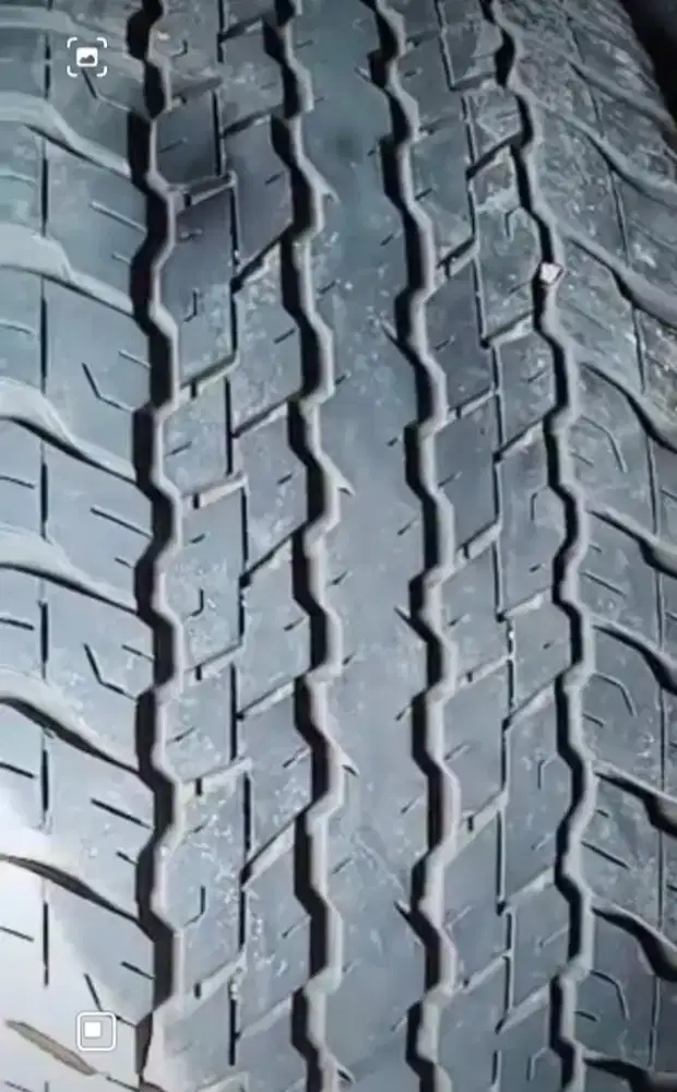 1 ban bridgrstone UK 275/70/R16