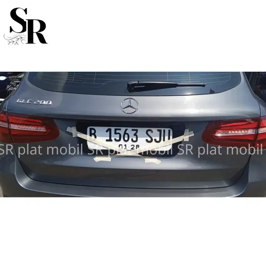 Variasi plat nomor akrilik mobil pres putih, plat nomor putih