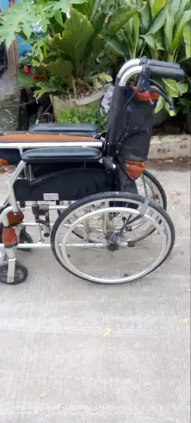 WHEELCHAIR / KURSIH RODA