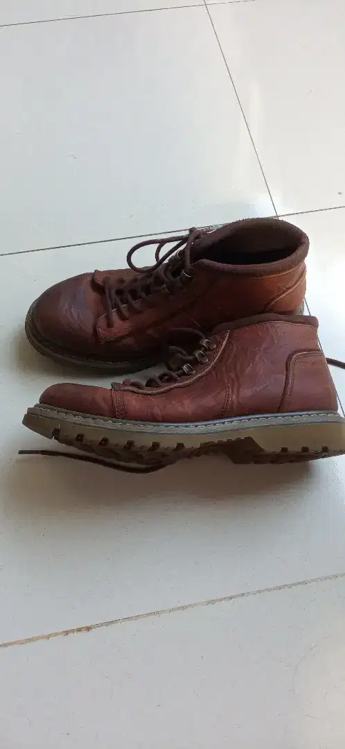 Sepatu Eiger Coupe 1989 uk 39