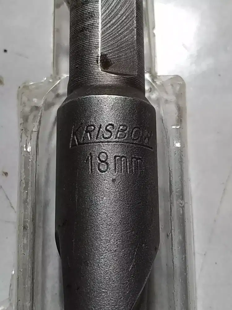 Mata borbeton Krisbow 18 mm