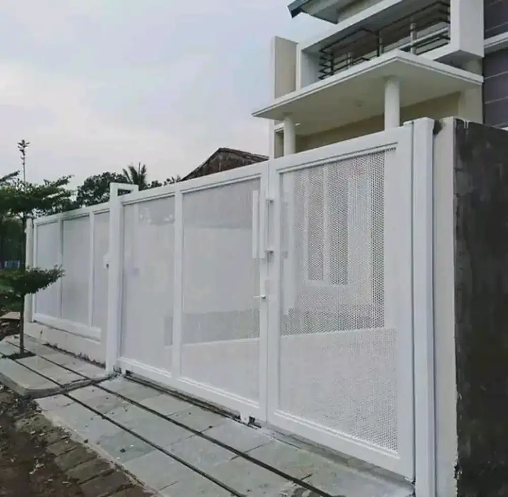 Pagar rumah / dekorasi rumah