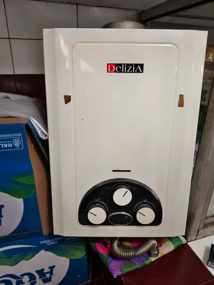 Water heater instan delizia gas elpiji normal
