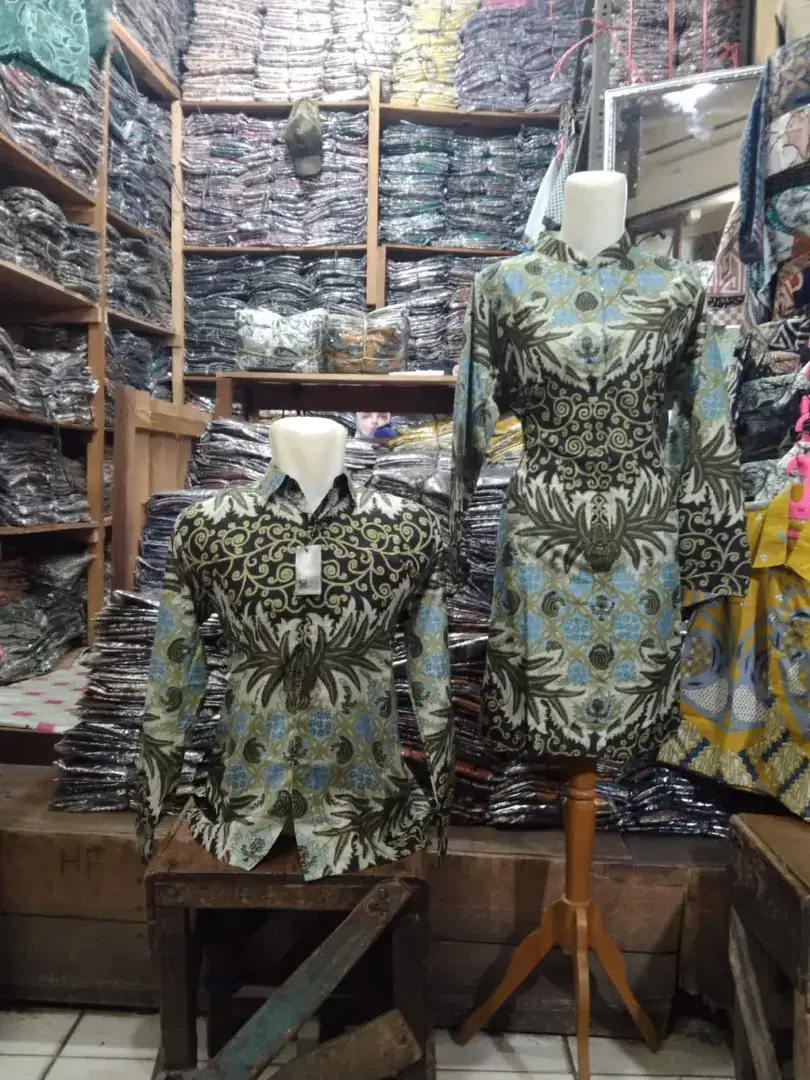 baju batik pria dan wanita