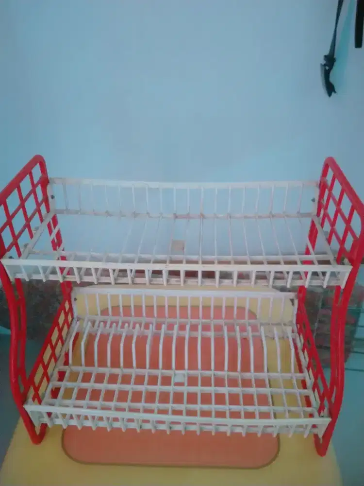 Rak piring plastik serba guna